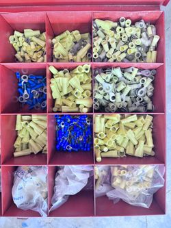 Electronic Connectors