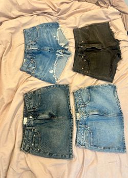 PacSun bottoms and Levi Shorts