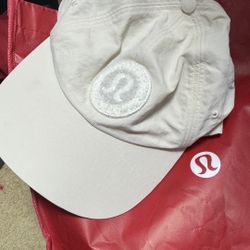 Brandnew Lululemon Cap  Retail Value $40