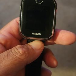 V Tech Kiddizoom Smart Watch