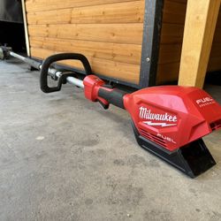 Milwaukee Extended Chainsaw