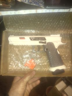 Toy gun shoots toy bullits
