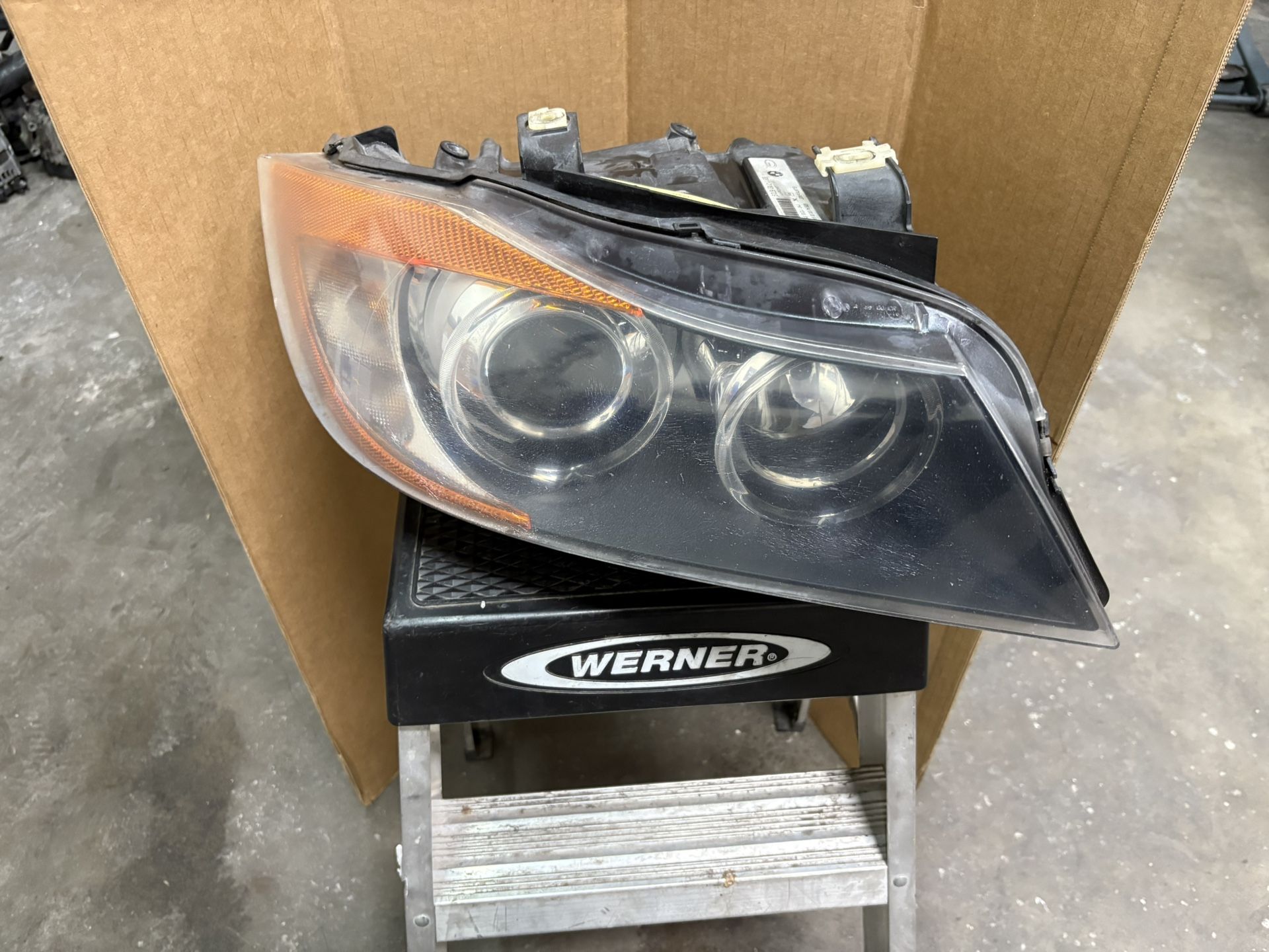 E90 BMW Headlights for Sale in Glendale, AZ - OfferUp