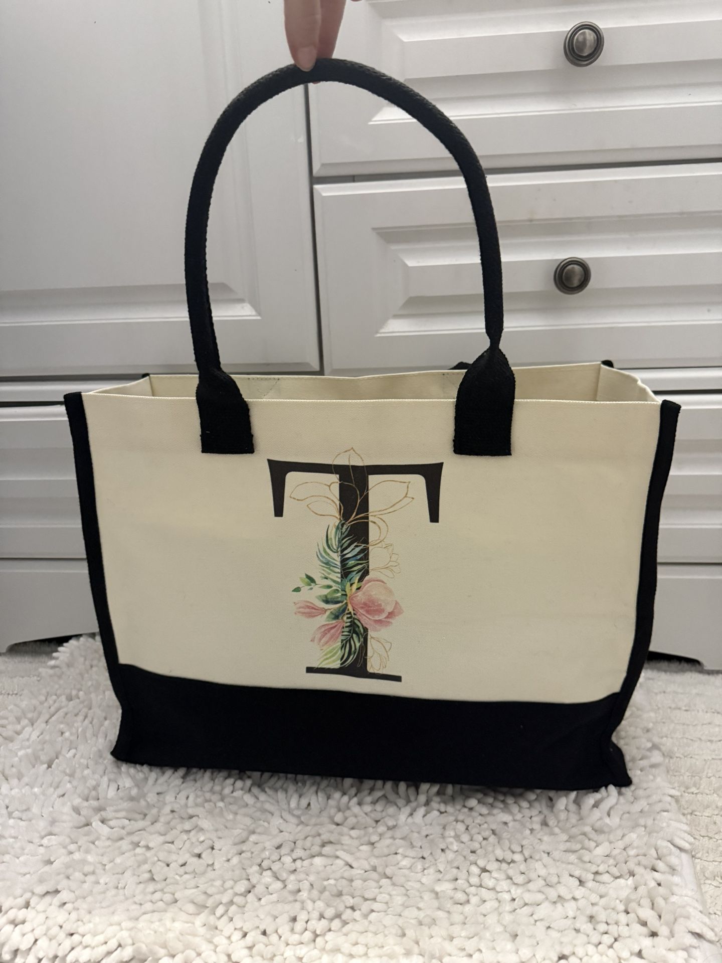 Big ‘T’ tote bag 