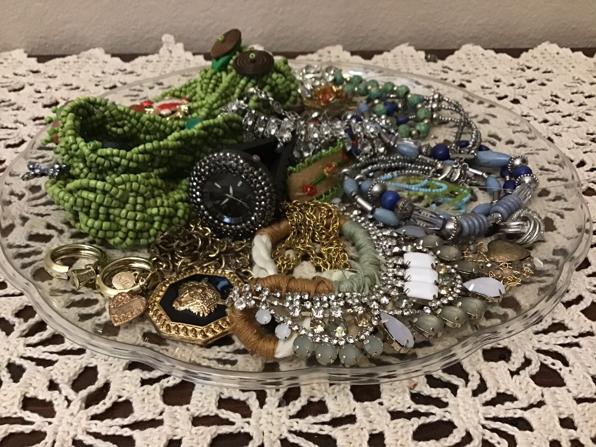 1 Lb 10.2 oz of Broken and Incomplete Vintage & Modern Jewelry for Repair or Arts & Crafts / Joyas Rotas o Incompletas para Arte y Manualidades