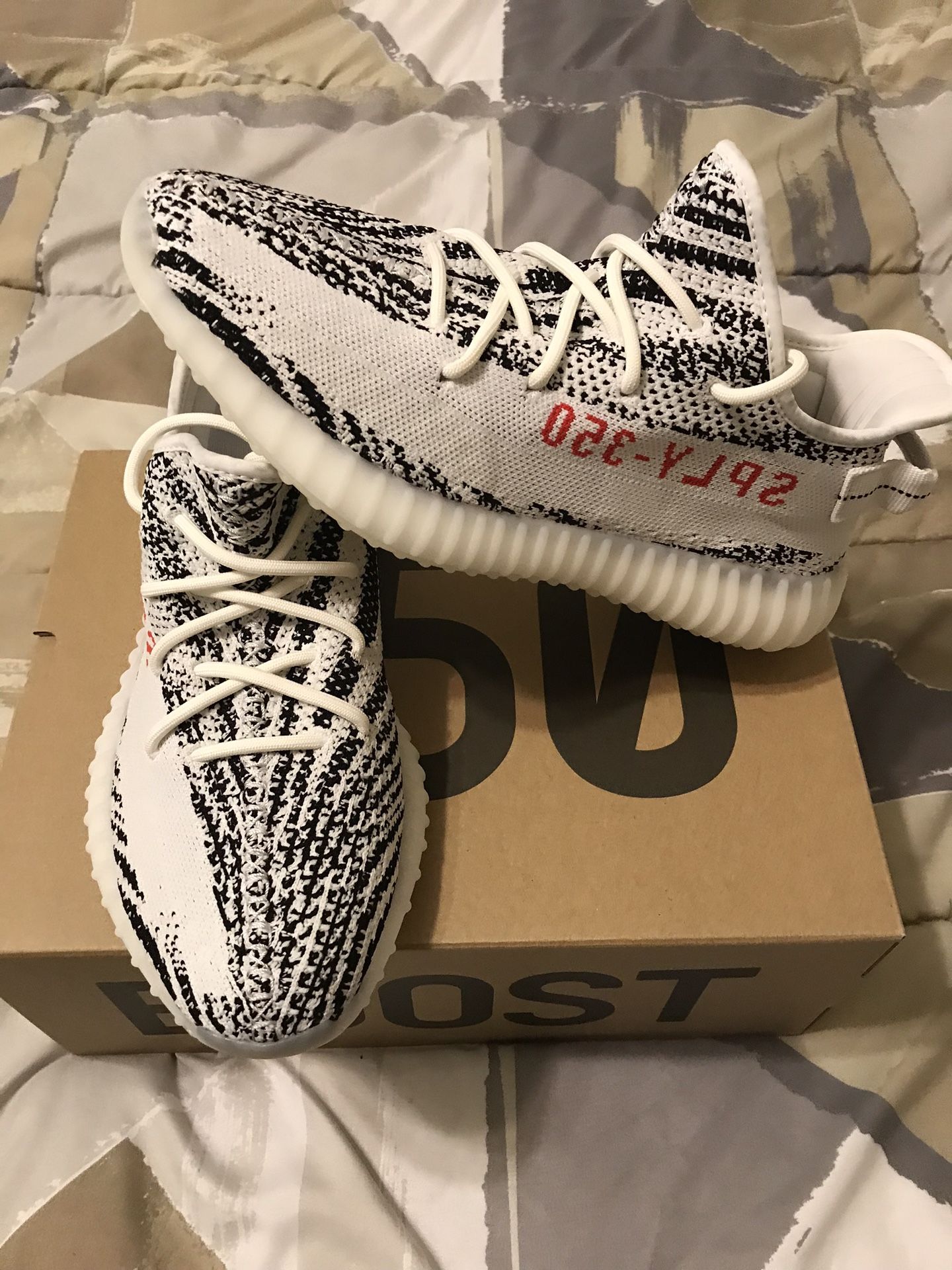 Yeezy Boost 350 V2 Zebra Deadstock Guaranteed Authentic 100%