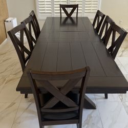 Extendable Dinning Table With 8 Chairs