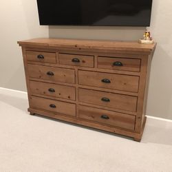 9 Drawer 64” Bedroom Dresser EUC