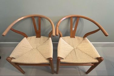 Set of 2 Mid-Century Modern Wishbone Chairs – Natural Wood