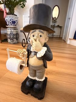 P.U. Pew. Fun Mr Stinky Statue. Tissue holder