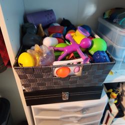 FIDGET TOYS 