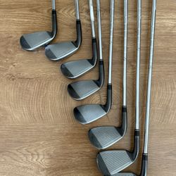TaylorMade Burner 2.0 Iron Set 3-PW Burner 2.0 Stiff Steel Mens RH + 2 Drivers