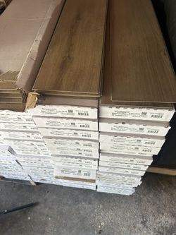 Vinyl flooring 1170 SQ FT AVAILABLE
