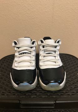 Air Jordan 11 “Easter”