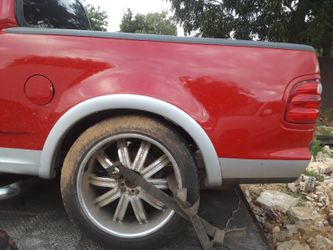 BED FORD F150. GOOD CONDITIONS