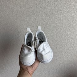 Toddler white vans size 4