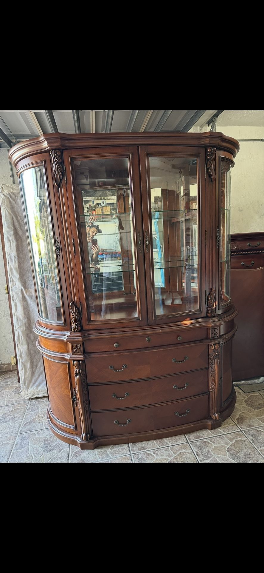 China Cabinet Shelf Storage