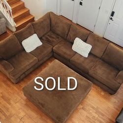 Living Spaces Goose Feather Sectional + Ottoman – Super Comfortable