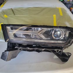 2018 Audi Q7 Head Light Lefht