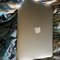 MacBook
