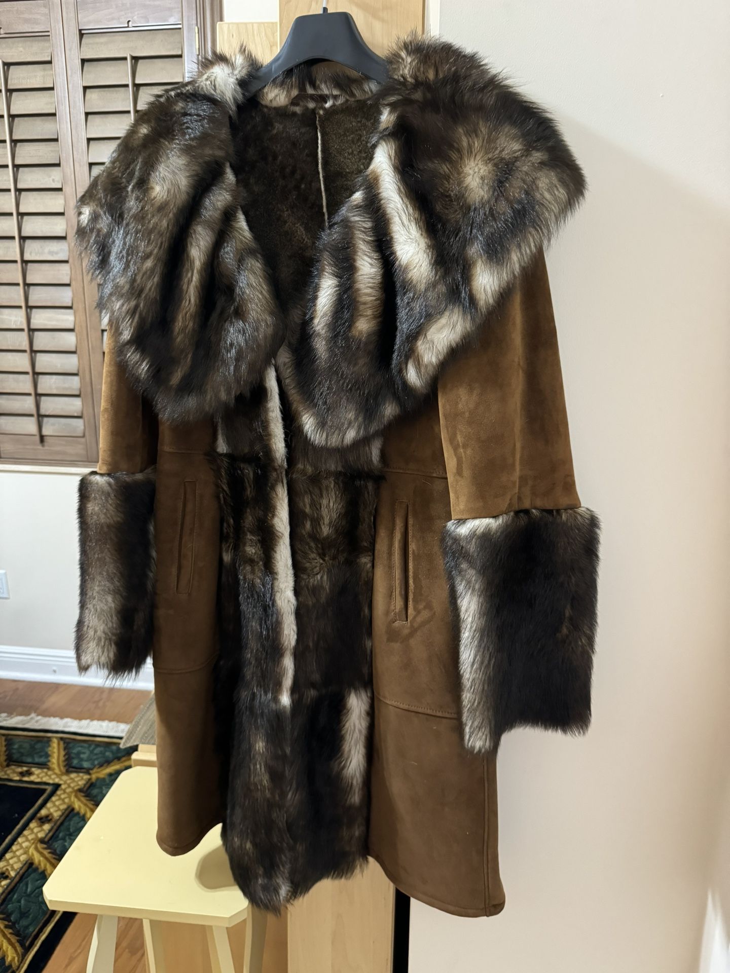 Dramatic Price Drop For Amazing One Of A Kind Pasha Veneto “Details” 3/4 Genuine Lambskin She