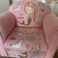 Girls Room Little Sofa Chair 