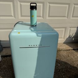 Multiple Family Yard Sale Today 8-1pm