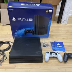 PS4 Pro 1TB CIB With Extra White Controller