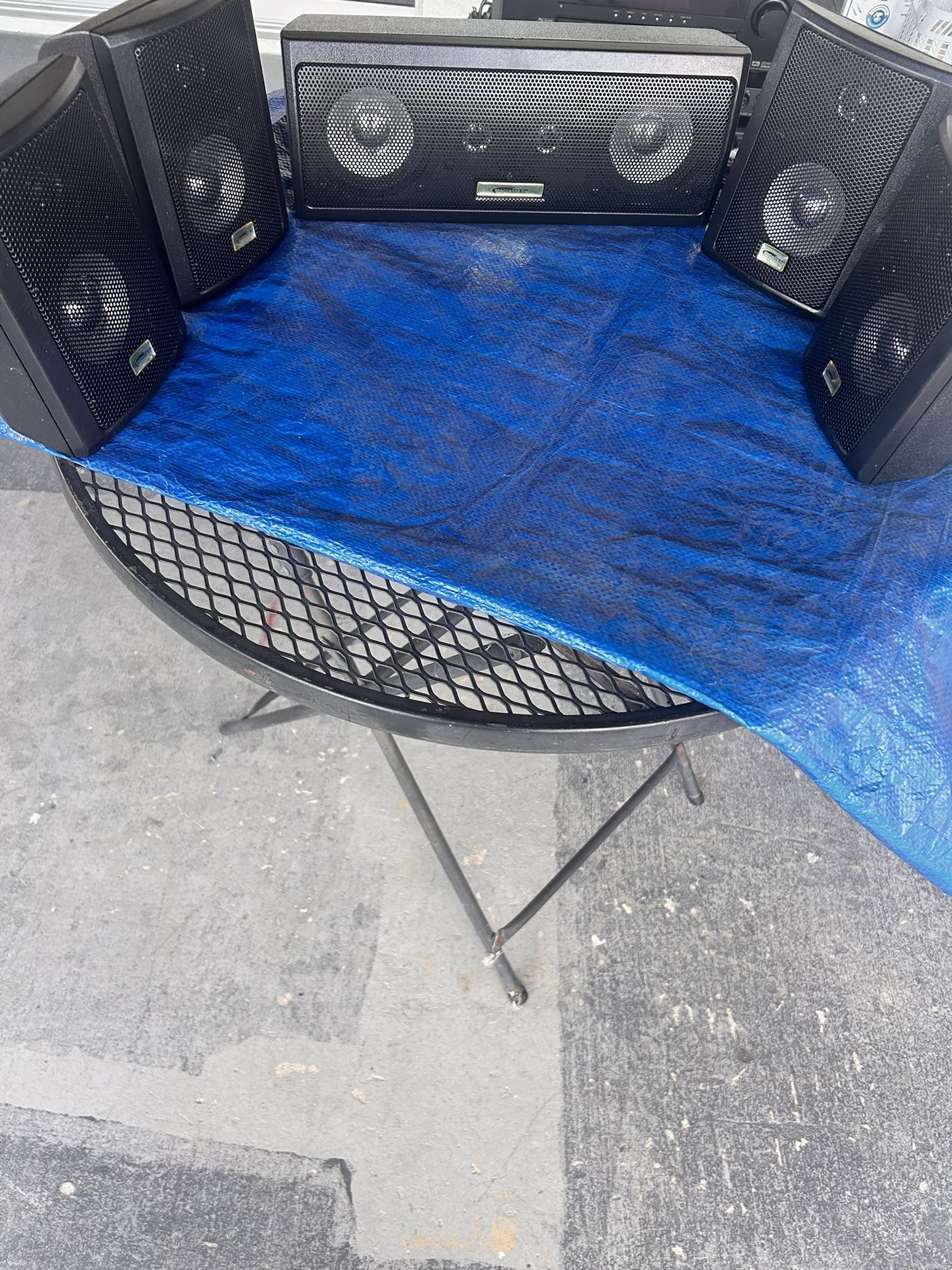 Mini speakers ( multi brand )