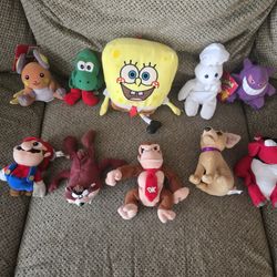10 Vintage Plush Iconic Dolls 