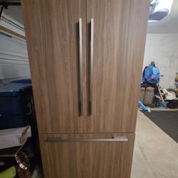 Fisher & Paykel Luxury 36" French Door Refrigerator - Model RS36A72J1 N 