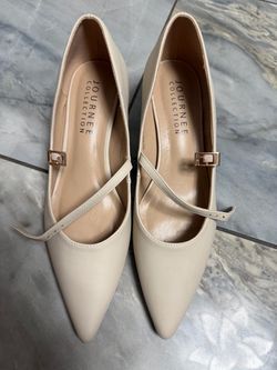Journee Collection Pointed-Toe Heels
