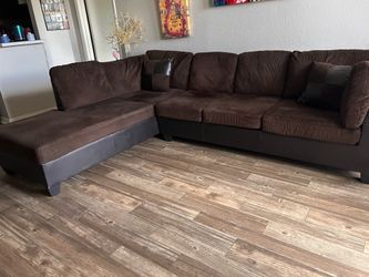 Brown Sectional with Chaise – Good Condition
