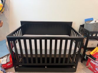 Graco 5 in one crib & mattress