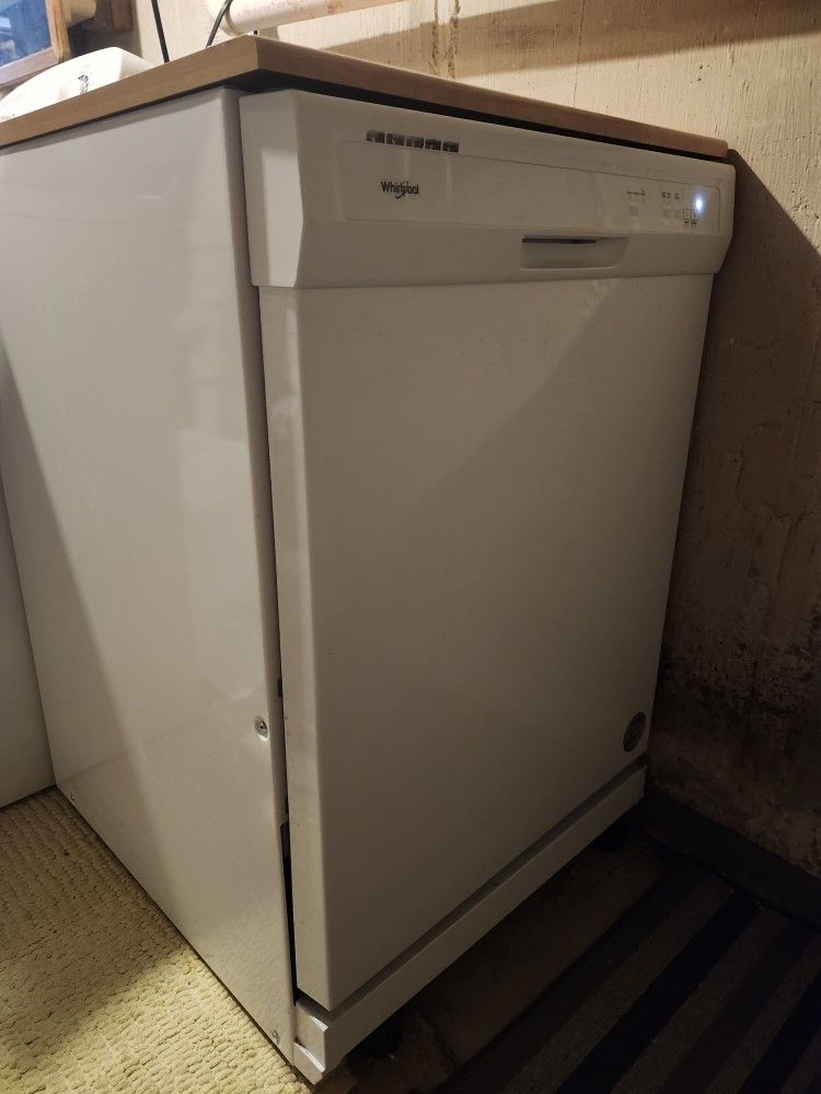 Portable Dishwasher In Great Condition