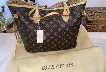 Authentic LTD Louis Vuitton Neverfull MM Jungle Palm and Dots Poppy Pink  for Sale in Plano, TX - OfferUp