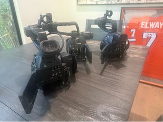 3  Canon EOS C100 Mark II Cameras