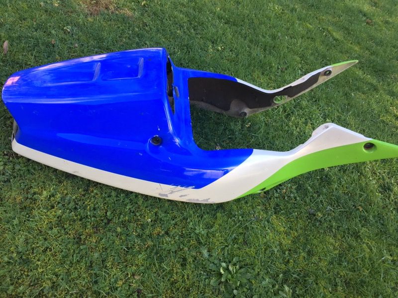 91-92 factory kawasaki zx7r zx7rr tail section fairing