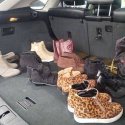 Ladies Boots $30 for All / Sizes 7.5 & 8