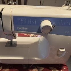 Brothers 10 Stitch Portable, Sewing Machine