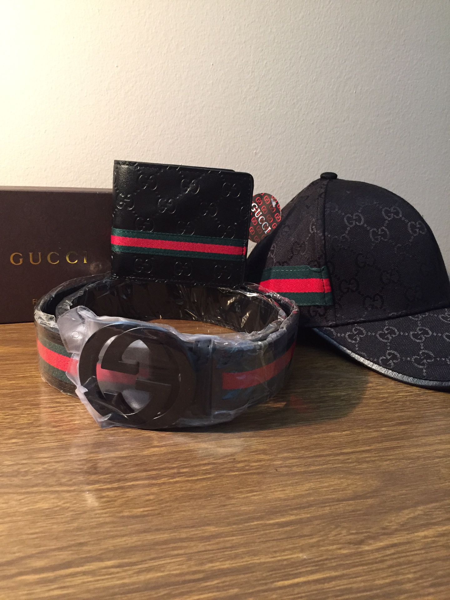 Matching Gucci Collection! Black Belt, Hat, and Wallet!