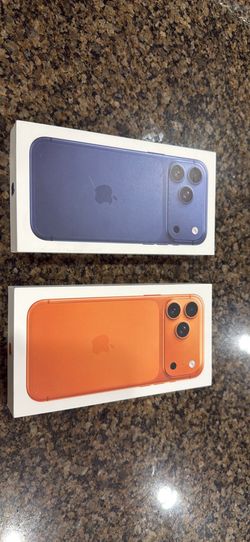 Apple iphone 17 pro max factory unlocked brand new one year warrnaty 