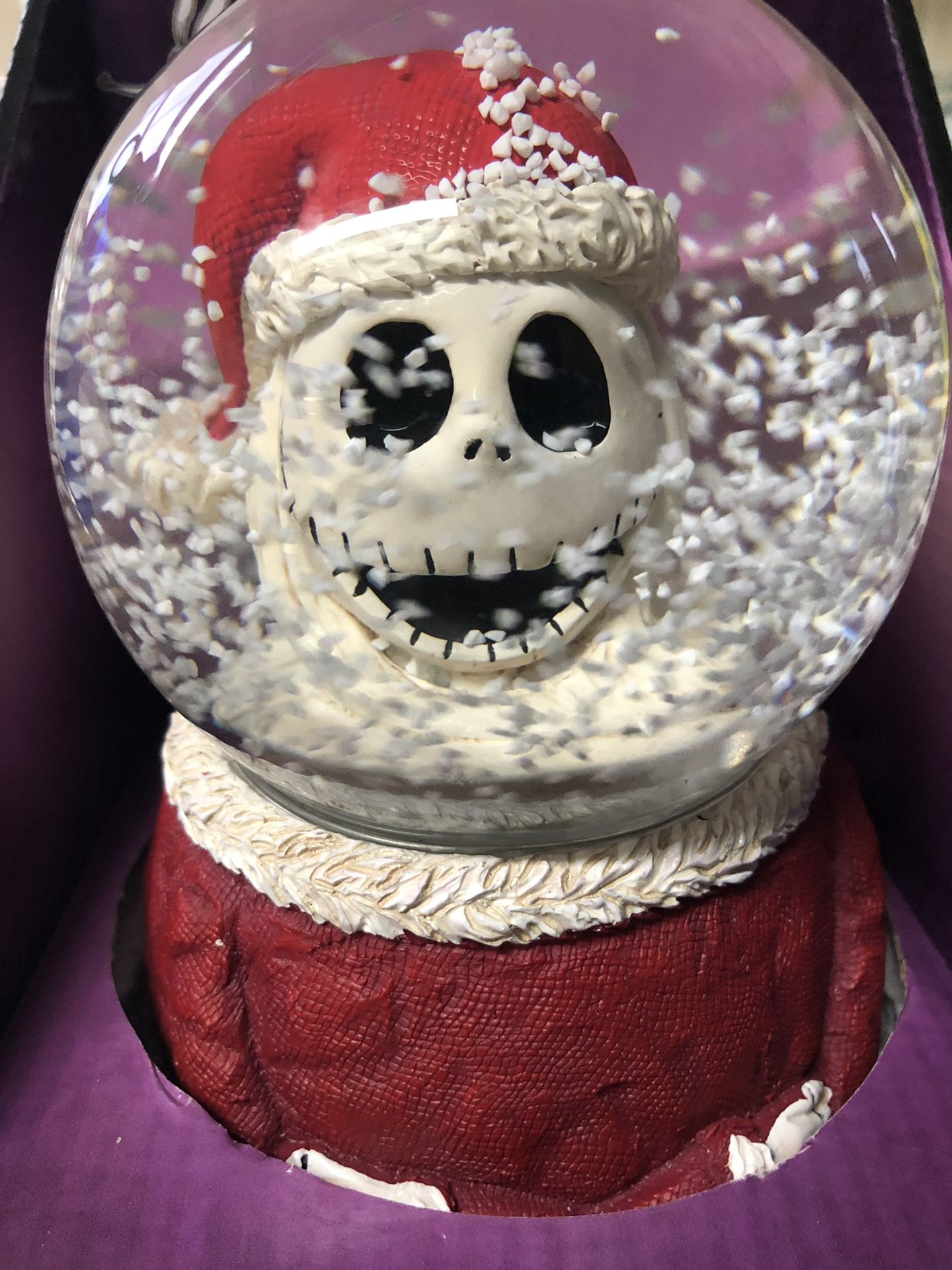 Tim Burtons Nightmare Before Christmas Santa Jack Skellington Snow Globe