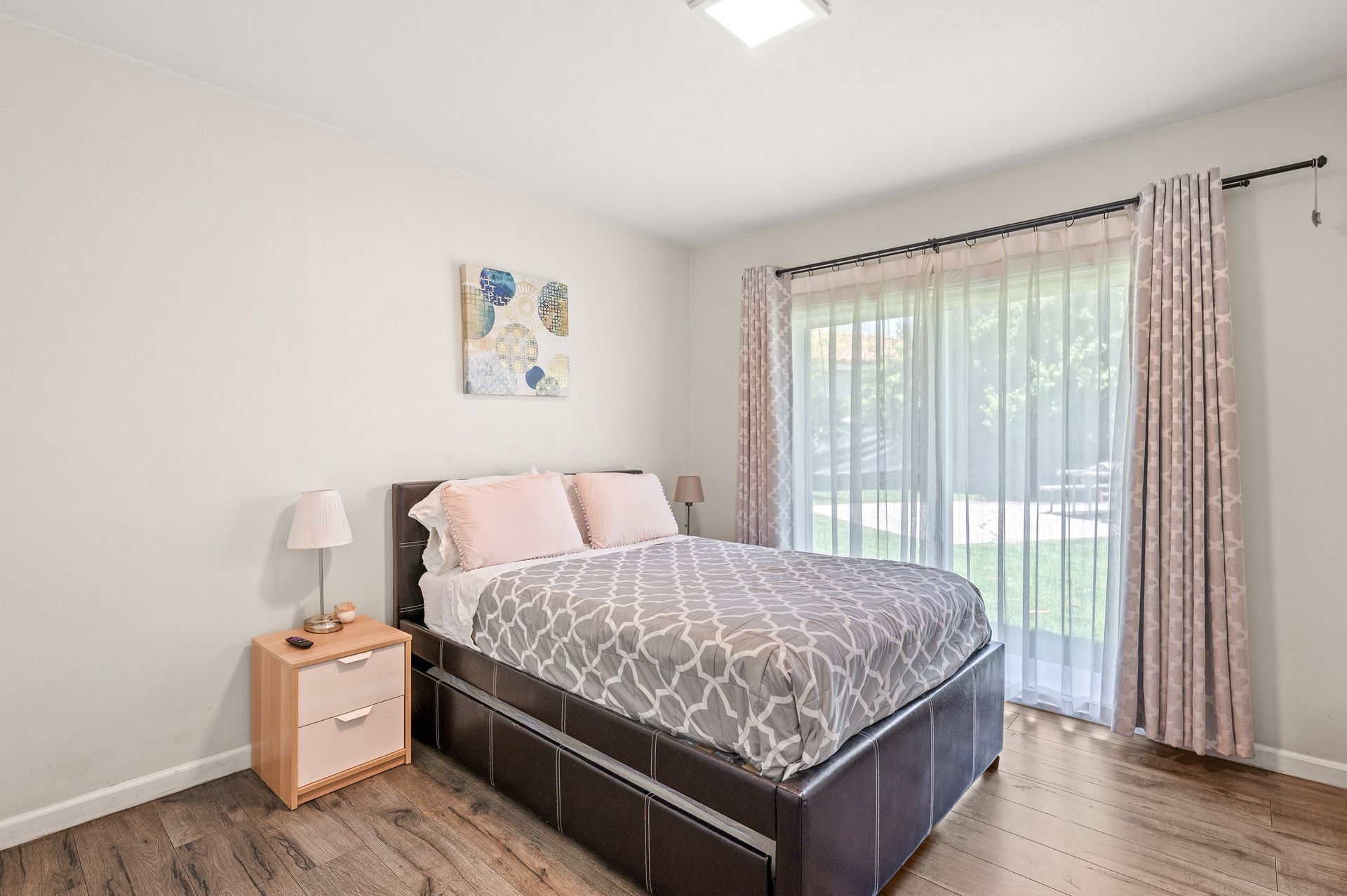 Full/Twin Trundle Beds With Mattress
