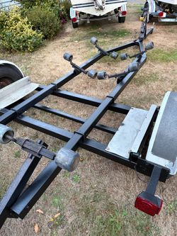 Boat roller trailer for 16-18’ boat