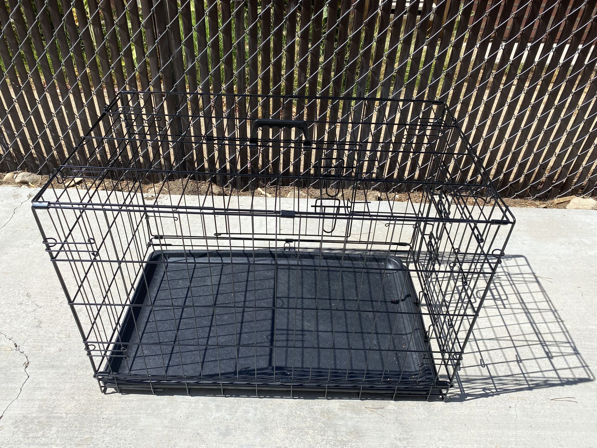 Medium/small Dog Crate