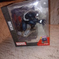 Venom Statue