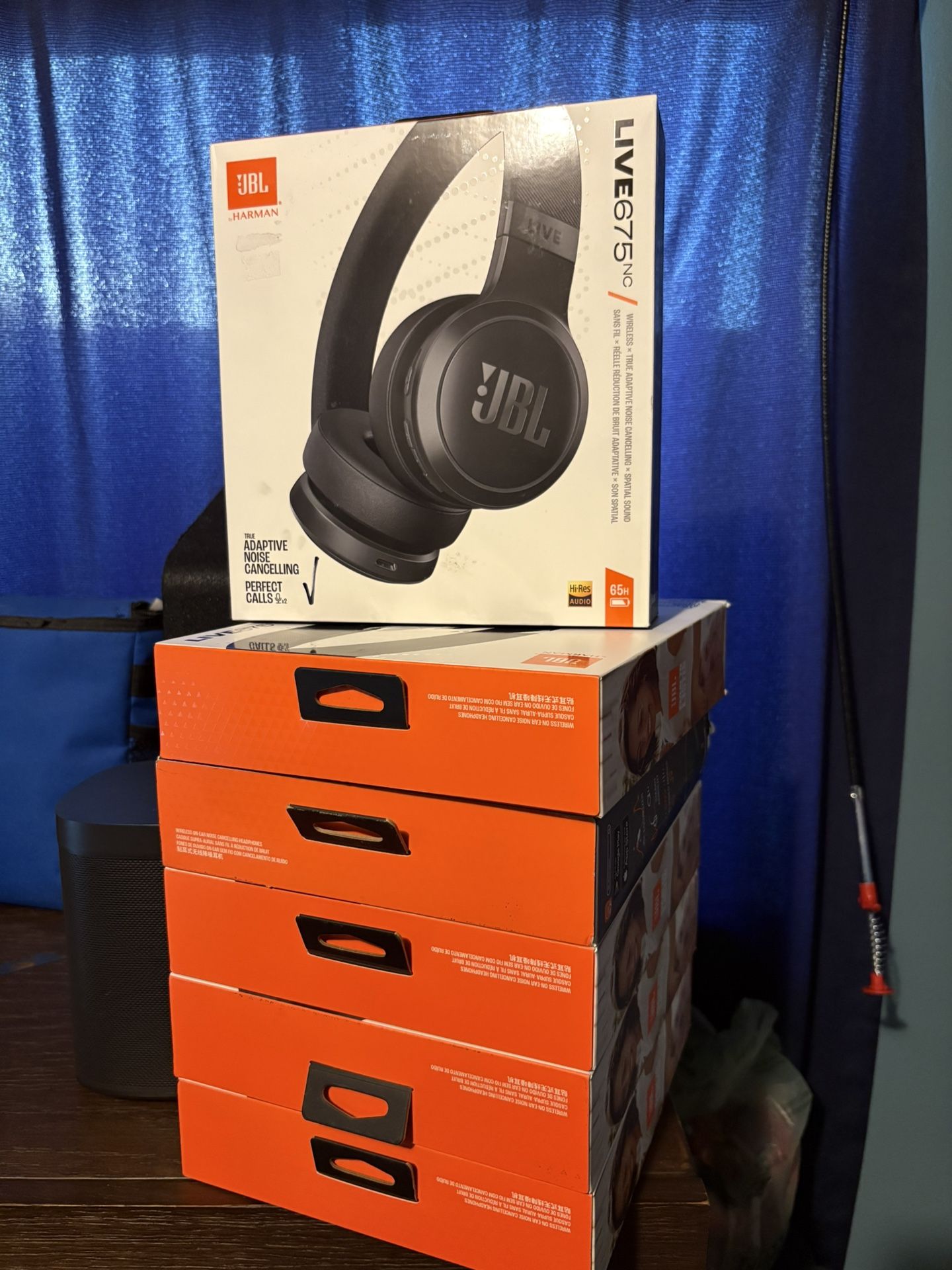 JBL by Harman Live (675nc) Wireless Bluetooth Headphones- Adaptive Noice Canceling- Wireless Built In