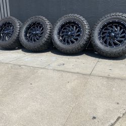 Set New 20x9 HR Crusher 6x5.5/6x135 Black Milled, W LT35x12.50x20 Toyo MT 85% Tread, Excellent Condition, Sell $1899.00