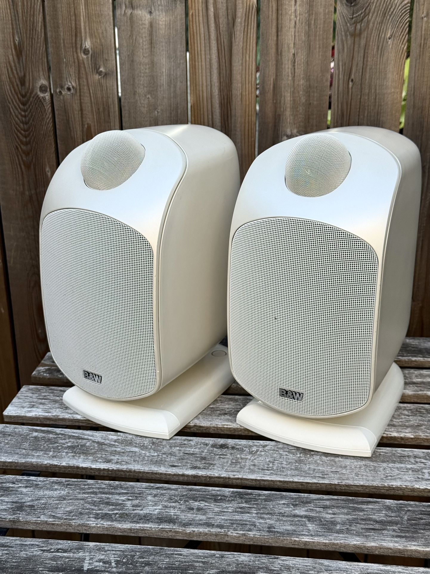 Bowers & Wilkins LM1 Articulated Bookshelf Speakers